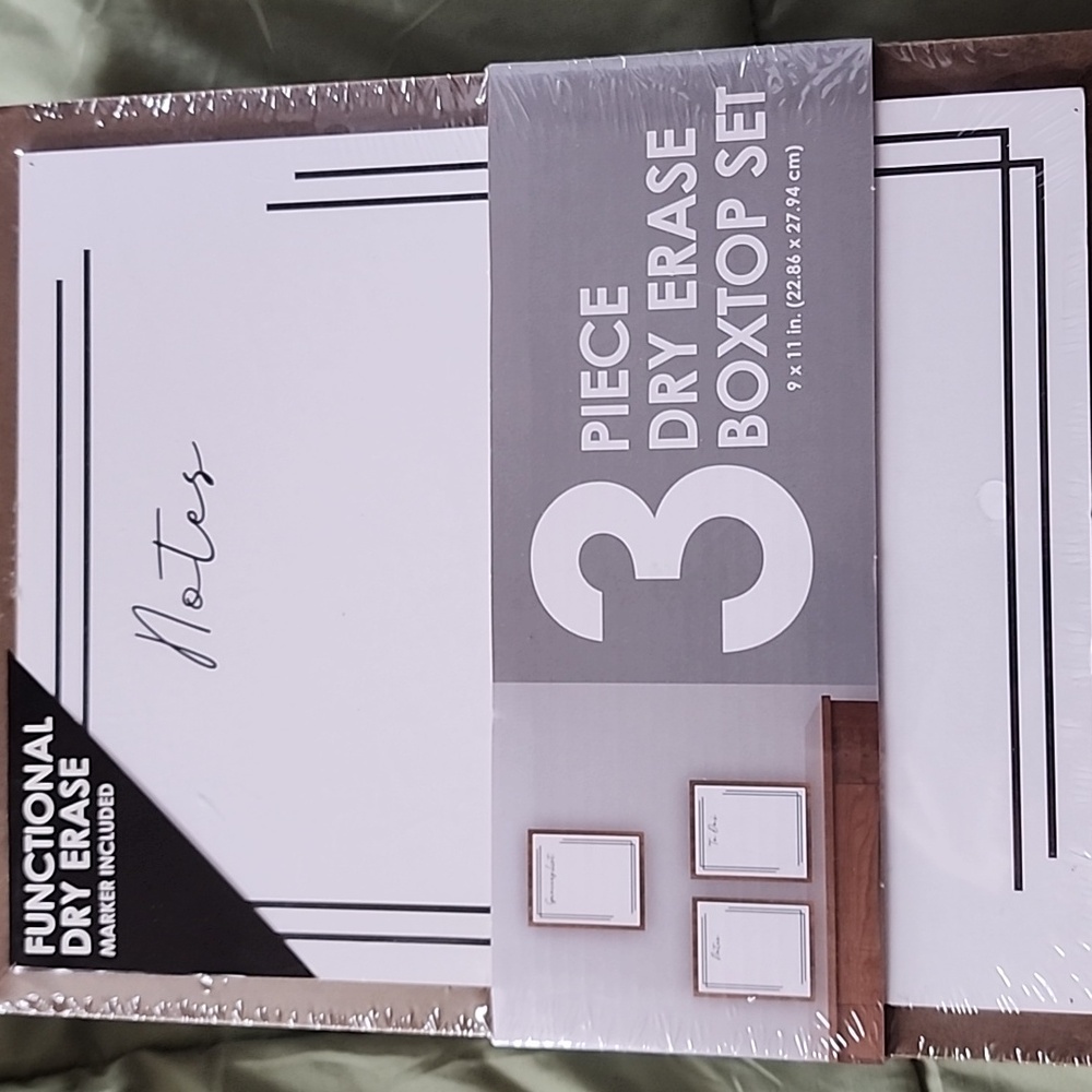 NWT 3 pc Dry Erase Boxtop Set